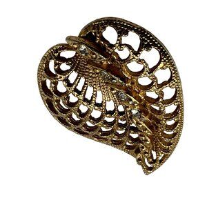 Vintage Leaf Brooch Gold Tone Clear‎ Rhinestone Textured Filigree Pin